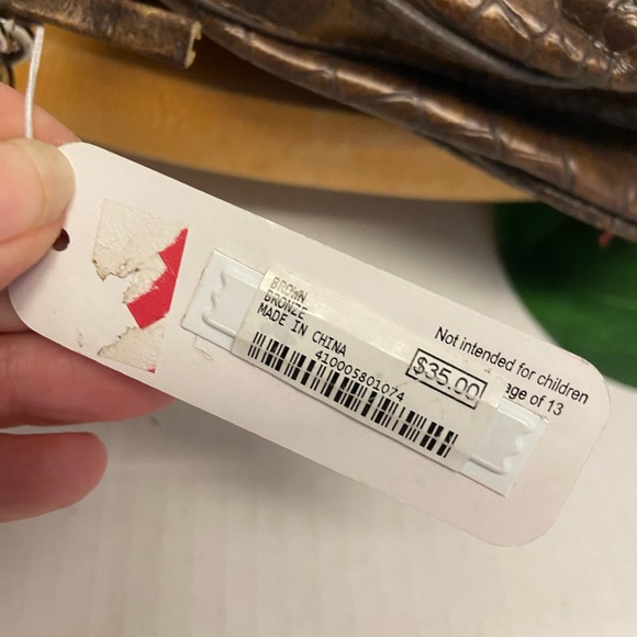 Charming Charlie Brown Faux Croc Shoulder Bag NWT - Picture 8 of 10